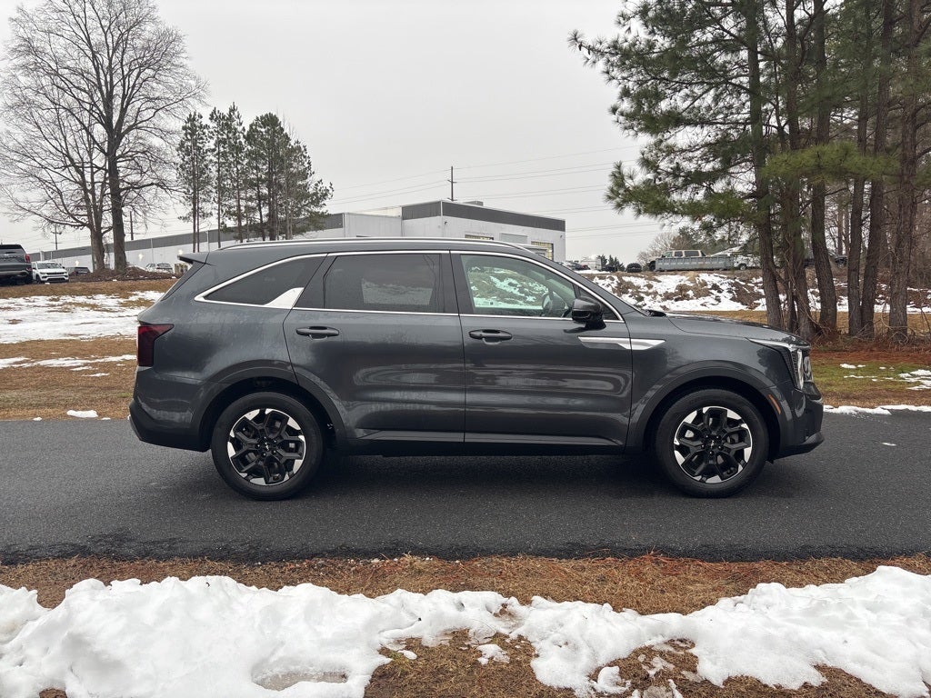 2024 Kia Sorento S ** Pohanka Certified 10 Year / 100,000 **