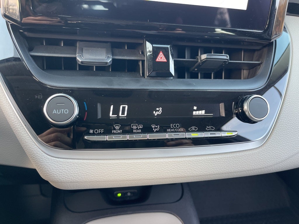 2025 Toyota Corolla LE **Pohanka Certified 10 YEAR/100,000**