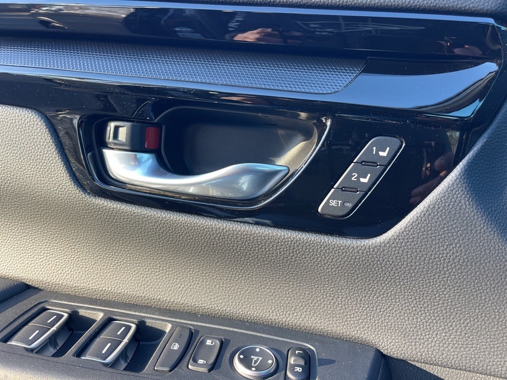 2023 Honda CR-V Hybrid Sport Touring AWD ** HondaTrue Certified 7 Year / 100,000 **