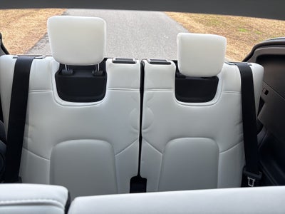 2023 Tesla Model Y Long Range ** Low Miles/3rd Row Seating / ONE OWNER