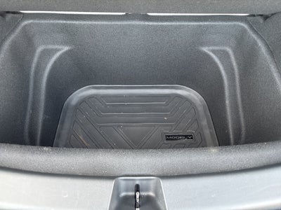 2023 Tesla Model Y Long Range ** Low Miles/3rd Row Seating / ONE OWNER