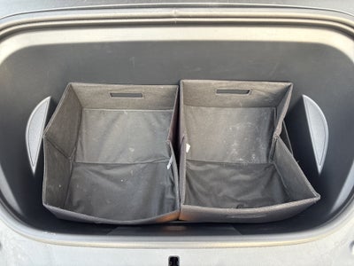 2023 Tesla Model Y Long Range ** Low Miles/3rd Row Seating / ONE OWNER