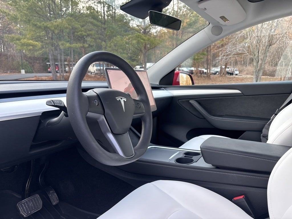 2023 Tesla Model Y Long Range ** Low Miles/3rd Row Seating / ONE OWNER