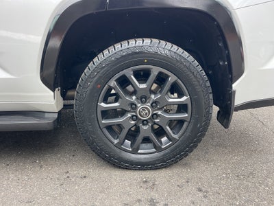 2024 Toyota Sequoia Platinum 4WD ** Pohanka Certified 10 Year / 100,000 **