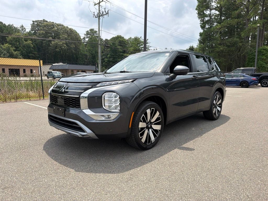 2025 Mitsubishi Outlander SE