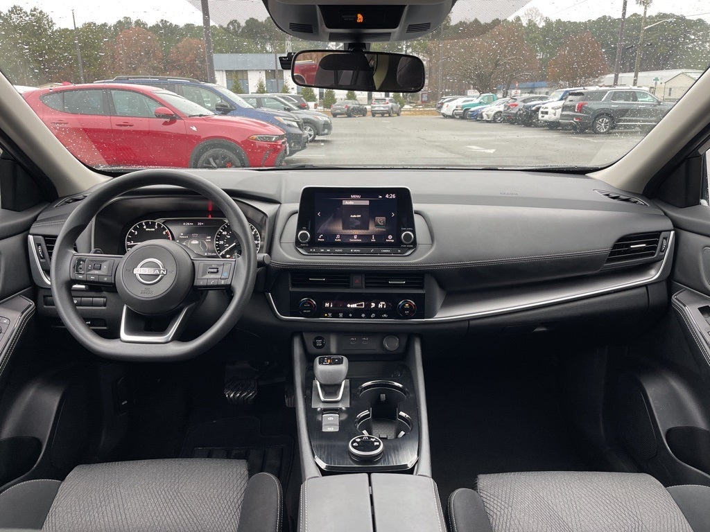 2024 Nissan Rogue SV ** Pohanka Certified 10 YEAR/100,000 **