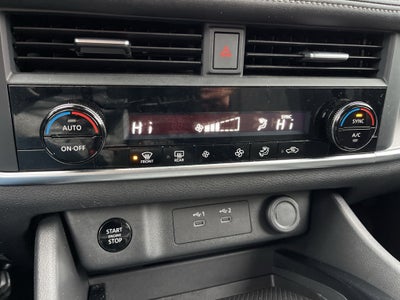 2024 Nissan Rogue SV ** Pohanka Certified 10 YEAR/100,000 **