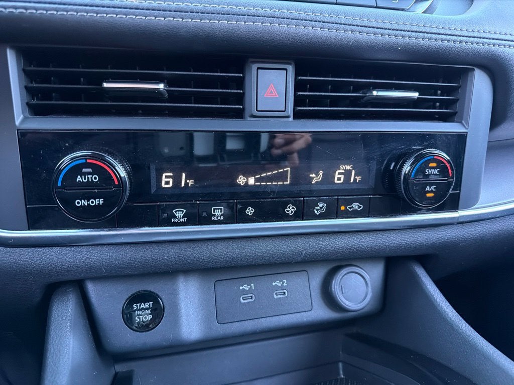 2025 Nissan Rogue SV