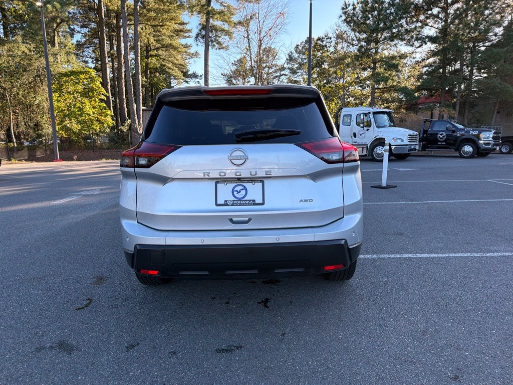2025 Nissan Rogue SV