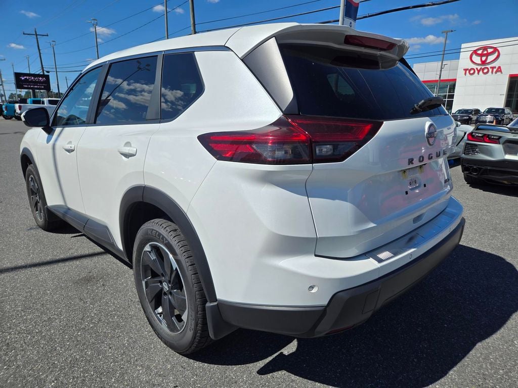 2025 Nissan Rogue SV