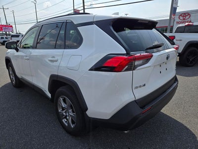 2022 Toyota RAV4 Hybrid XLE