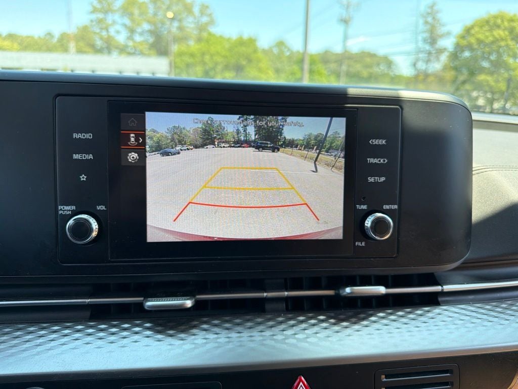 2024 Kia Carnival LX