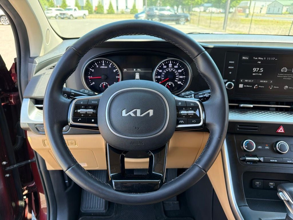 2024 Kia Carnival LX