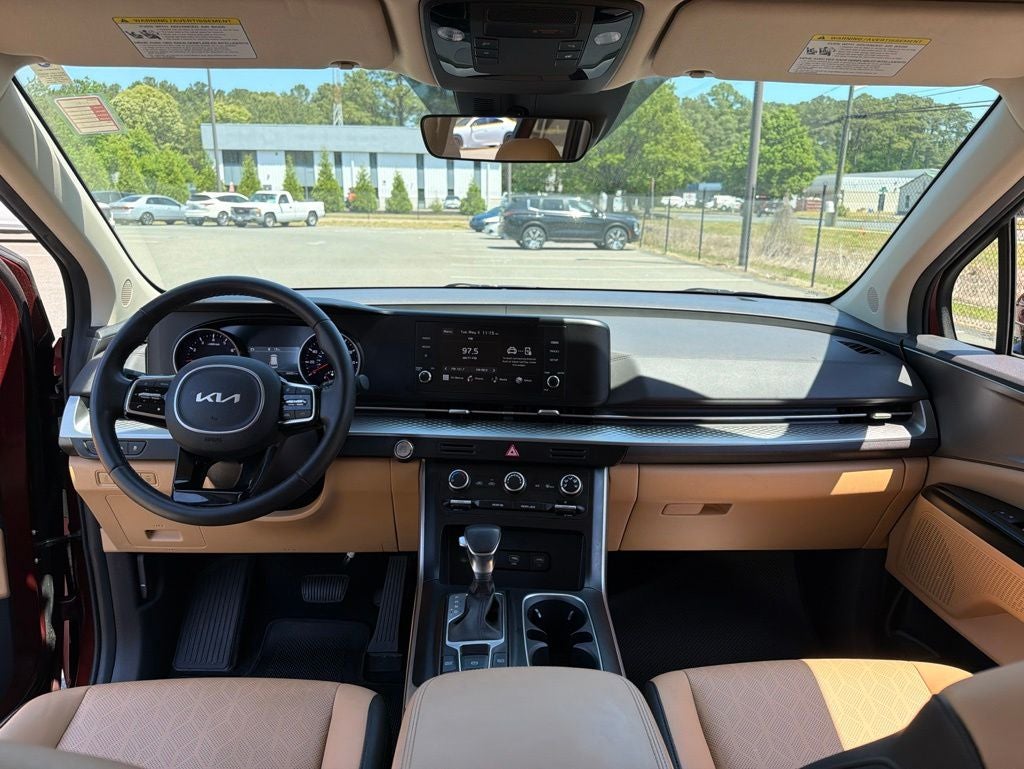 2024 Kia Carnival LX