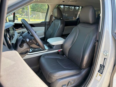 2024 Kia Carnival EX