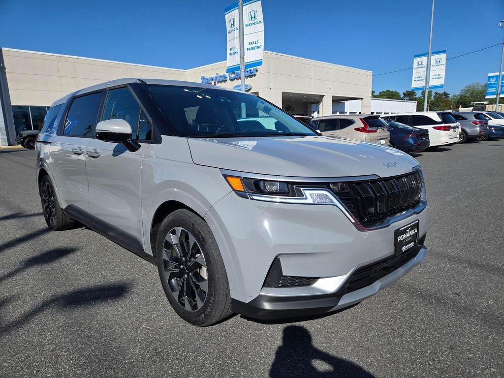 2024 Kia Carnival EX