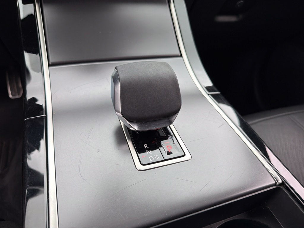 2025 Land Rover Range Rover Velar Dynamic SE