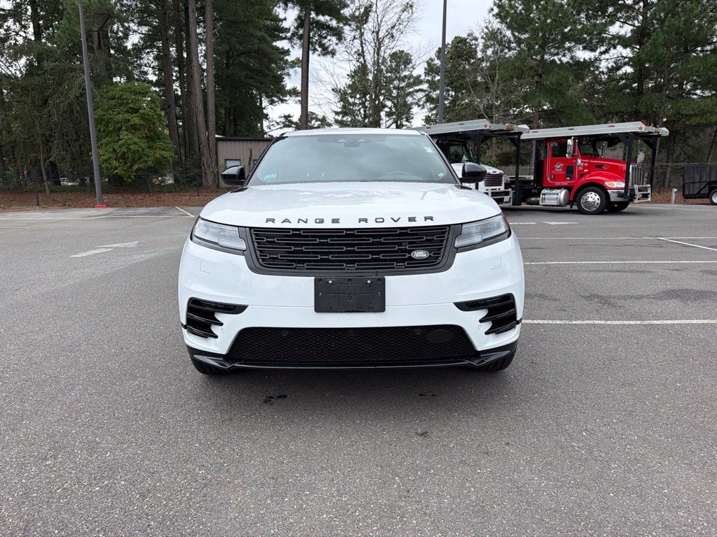 2025 Land Rover Range Rover Velar Dynamic SE