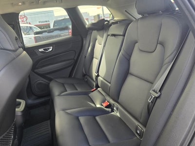 2023 Volvo XC60 B5 Plus Dark Theme