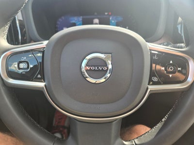 2023 Volvo XC60 B5 Plus Dark Theme