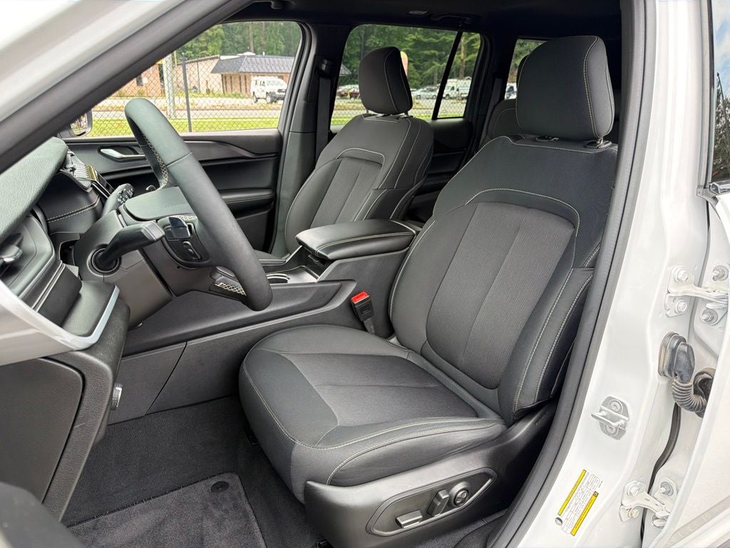 2025 Jeep Grand Cherokee Laredo X Ethos Bal of Fact + 12/12 Cert