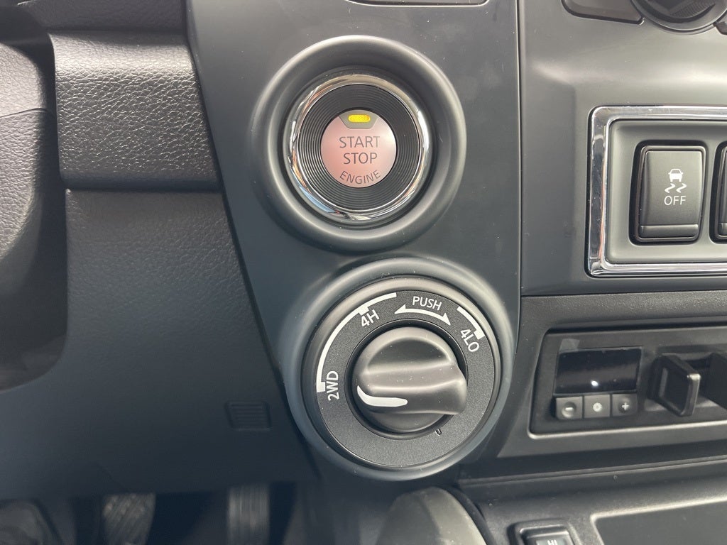 2024 Nissan Titan SV Nissan Certified