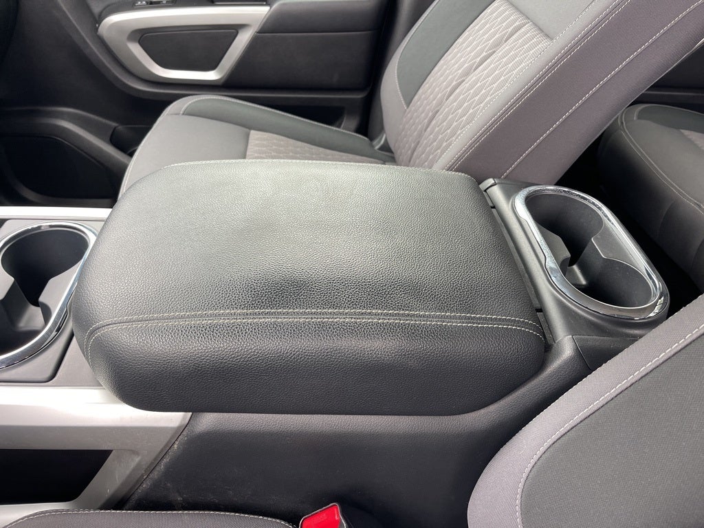 2024 Nissan Titan SV Nissan Certified