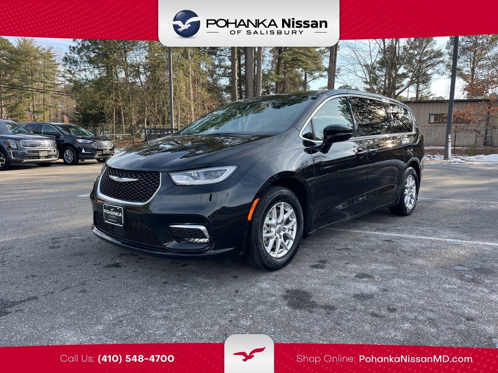 2024 Chrysler Pacifica Touring L Pohanka Certified 10YR 100K