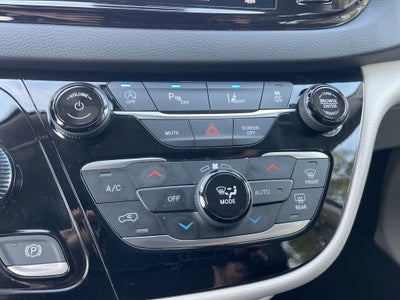 2024 Chrysler Pacifica Touring L Pohanka Certified 10YR 100K