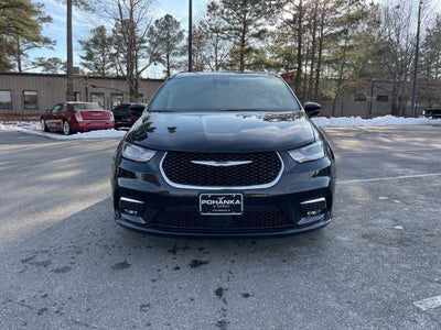 2024 Chrysler Pacifica Touring L Pohanka Certified 10YR 100K