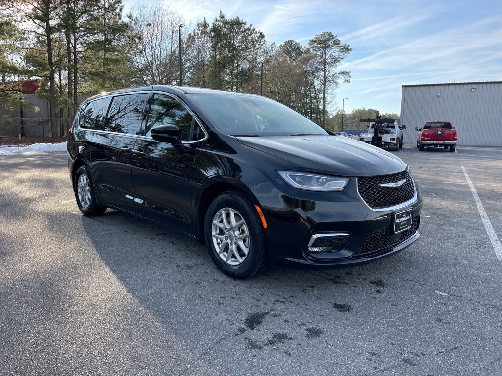 2024 Chrysler Pacifica Touring L Pohanka Certified 10YR 100K