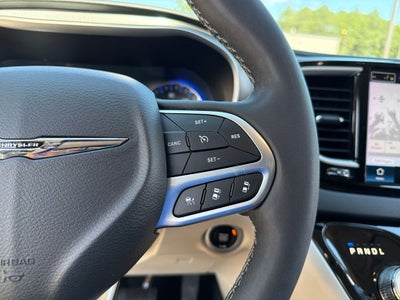 2023 Chrysler Pacifica Touring L Ethos 12/12 Cert