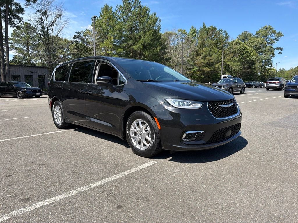 2023 Chrysler Pacifica Touring L Ethos 12/12 Cert