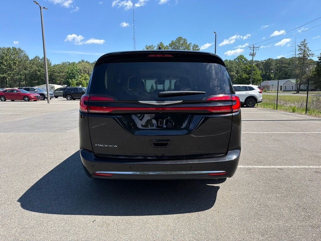 2023 Chrysler Pacifica Touring L Ethos 12/12 Cert