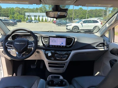 2024 Chrysler Pacifica Touring L Ethos 12/12 Cert