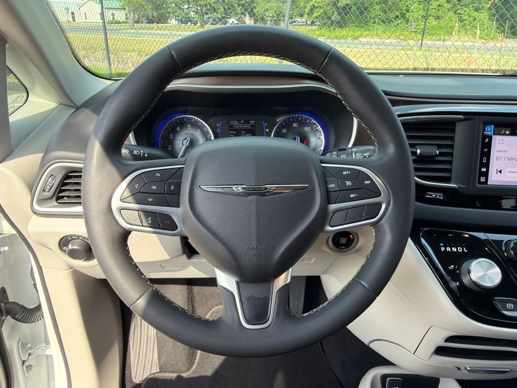 2022 Chrysler Voyager LX Ethos 12/12 Cert