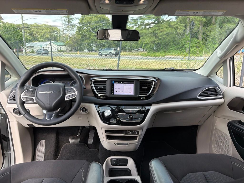 2022 Chrysler Voyager LX Ethos 12/12 Cert