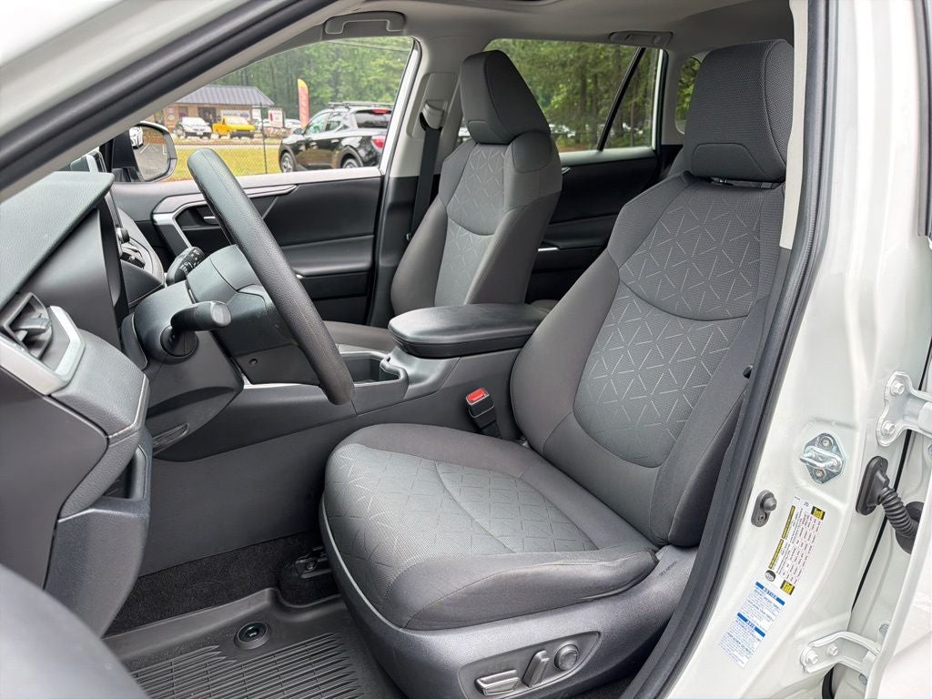 2023 Toyota RAV4 XLE Ethos 12/12 Cert