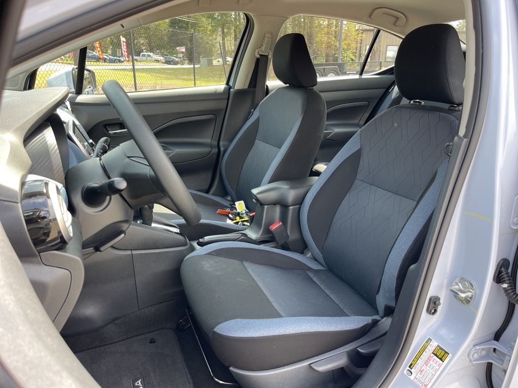 2025 Nissan Versa 1.6 SV Nissan Certified