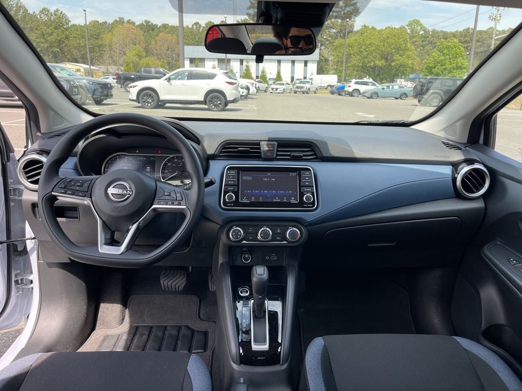 2025 Nissan Versa 1.6 SV Nissan Certified