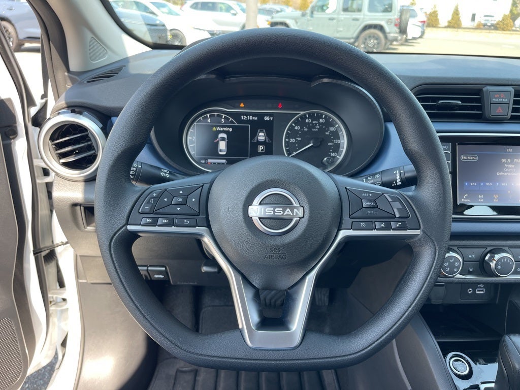 2025 Nissan Versa 1.6 SV Nissan Certified