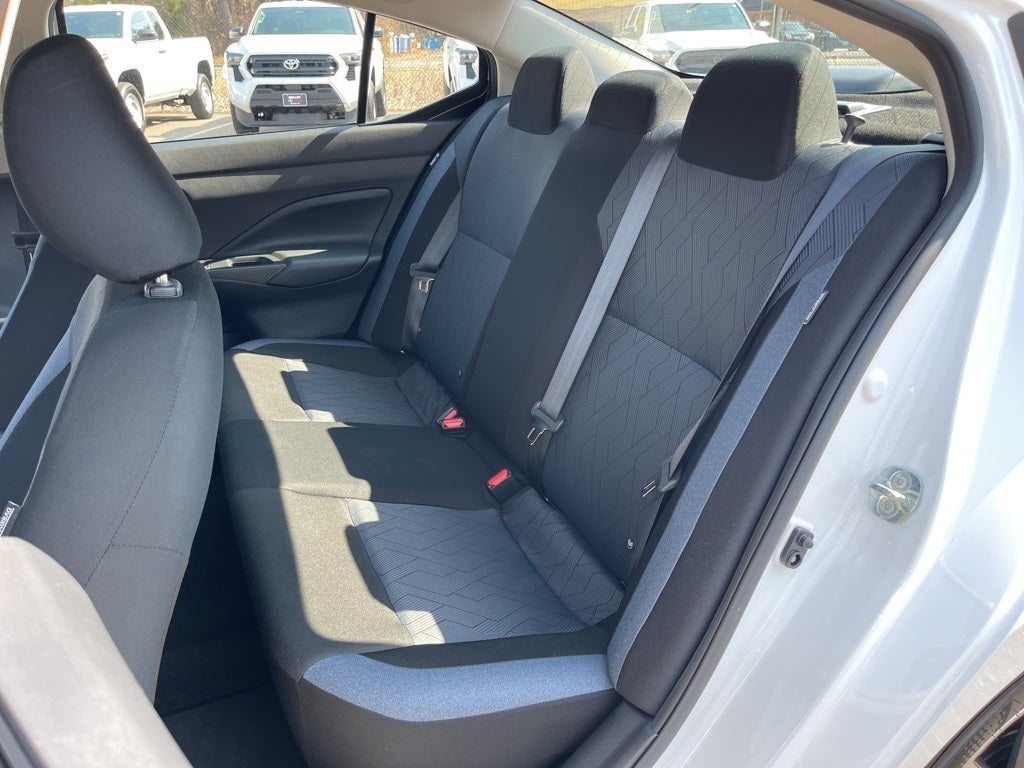 2025 Nissan Versa 1.6 SV Nissan Certified