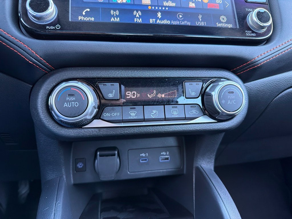 2025 Nissan Versa 1.6 SR