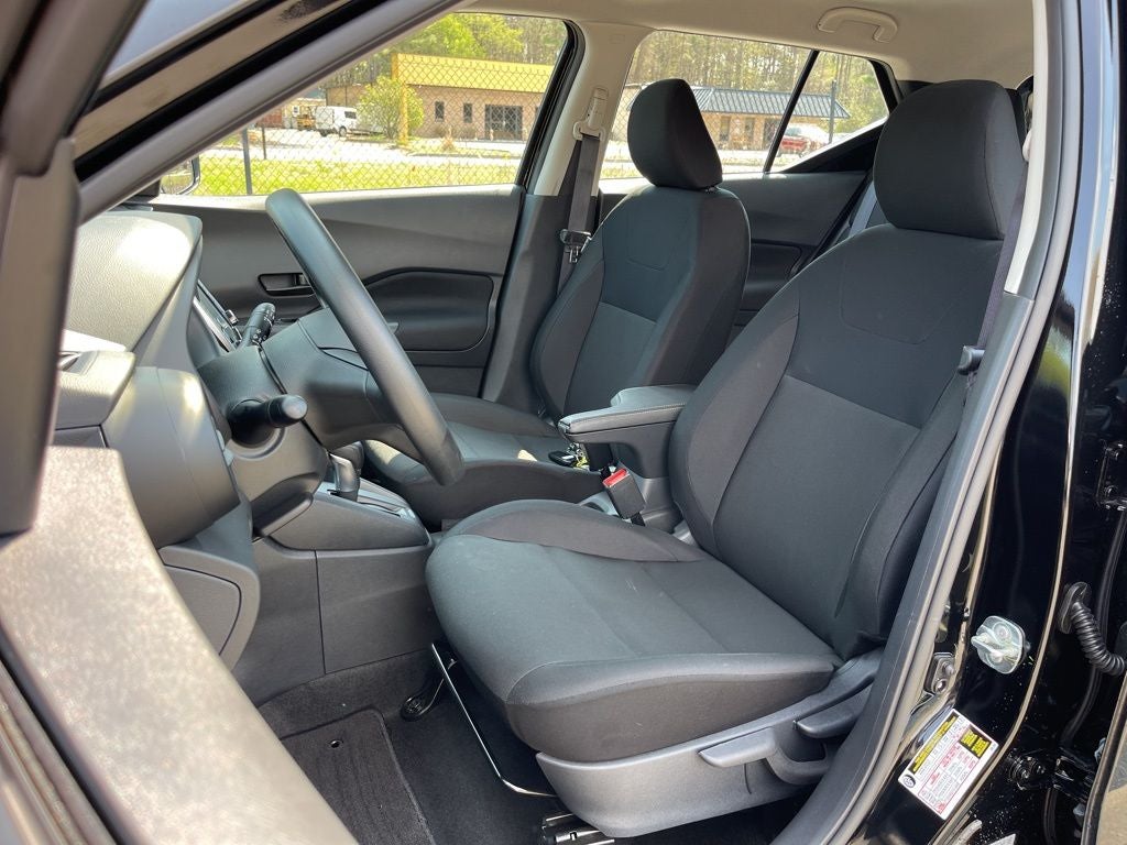 2025 Nissan Kicks Play S Nissan Certified