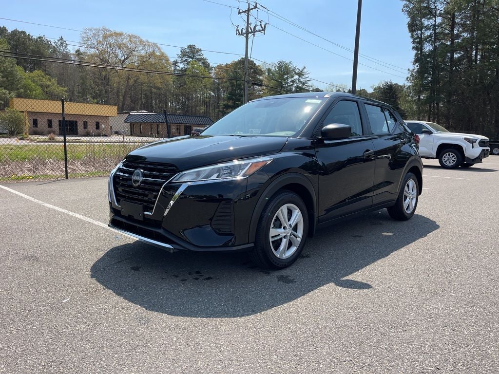 2025 Nissan Kicks Play S Nissan Certified
