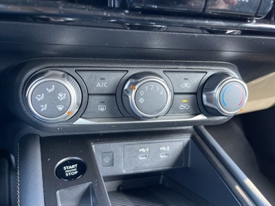 2025 Nissan Kicks SV ** Pohanka Certified 10 Year / 100,000 **