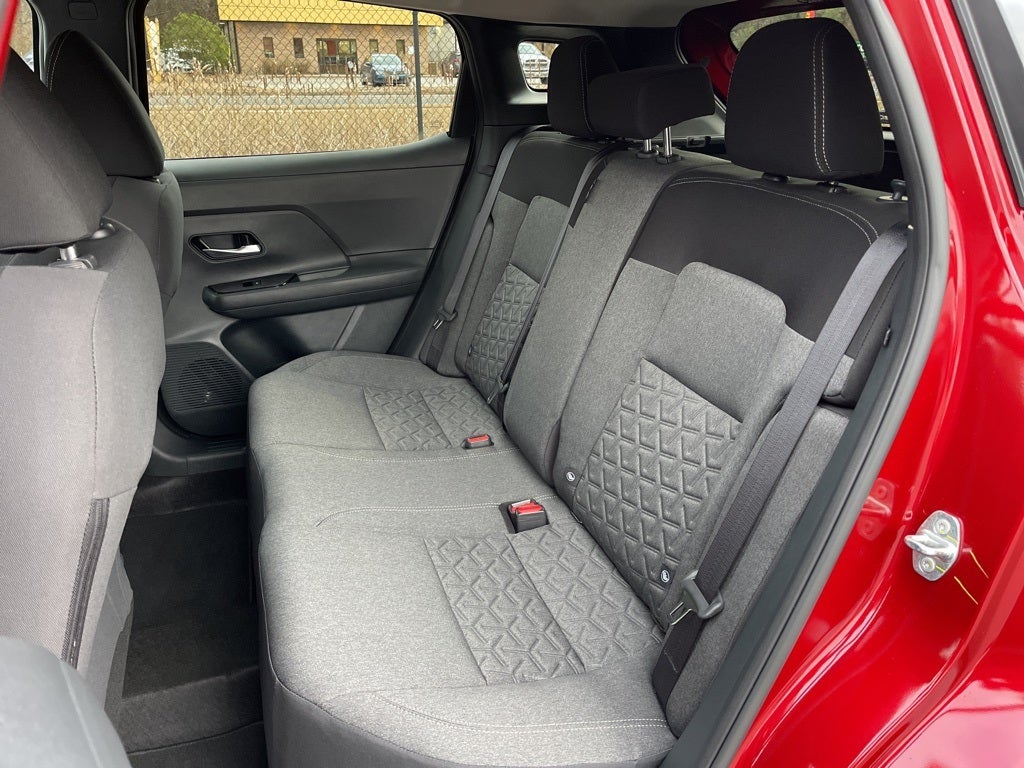 2025 Nissan Kicks SV Nissan Certified