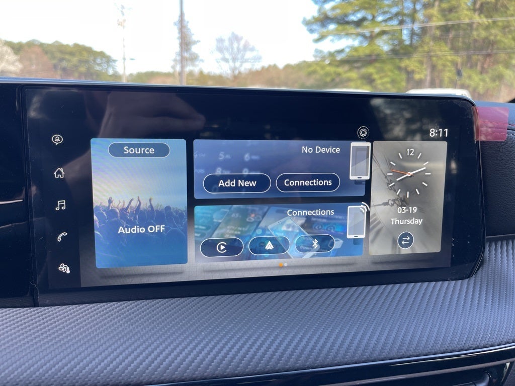 2025 Nissan Kicks SR NISSAN CERTIFIED