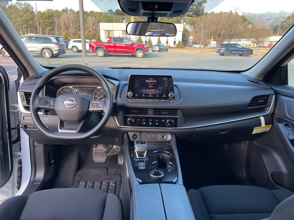 2025 Nissan Rogue S Nissan Certified