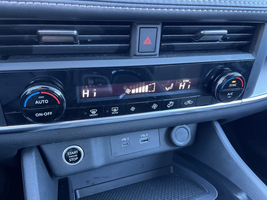 2023 Nissan Rogue SV Nissan Certified